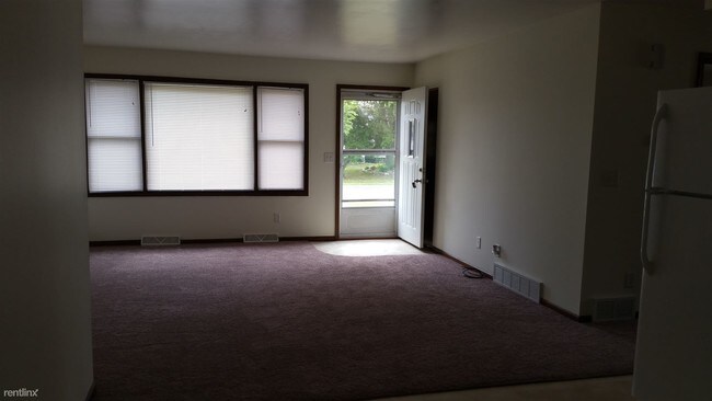 Building Photo - 2 br, 1 bath House - 12th St 4438 12th st