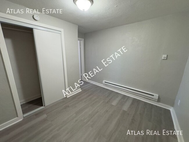 Building Photo - 2619 E Willamette Avenue