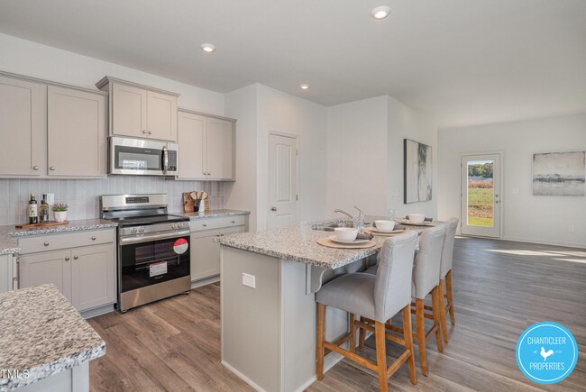 Foto del edificio - 6748 Hardwick Ln