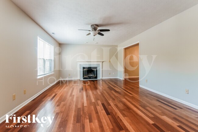 Foto del edificio - 1562 Winding Creek Trail