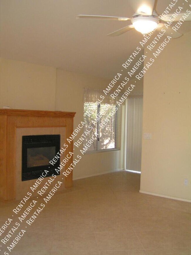 Foto del edificio - 13182 W Cypress St