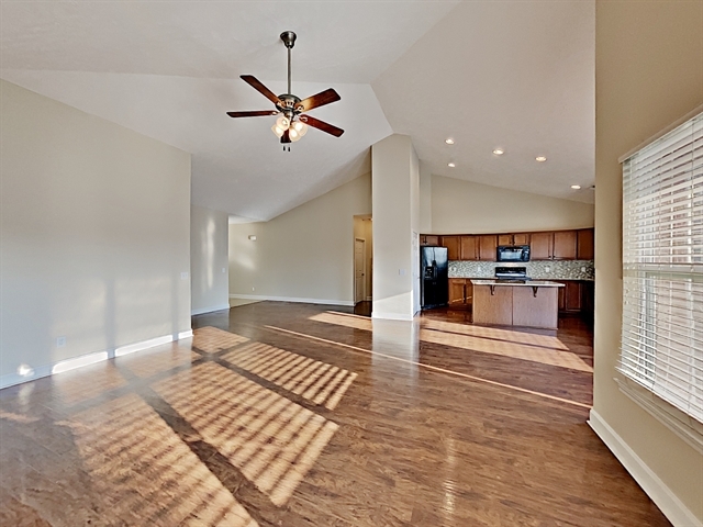 Foto del edificio - 1063 Savannah Avenue