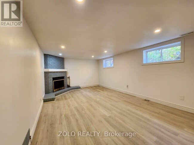 Building Photo - 5 Cabot Ct