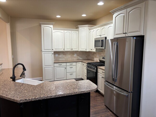 Building Photo - Fully Fenced Home with a 3 Car Garage