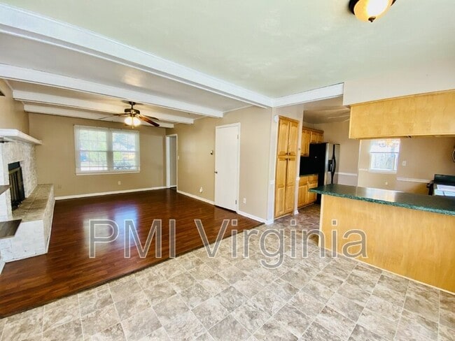Foto del edificio - 6105 Prairie Ct