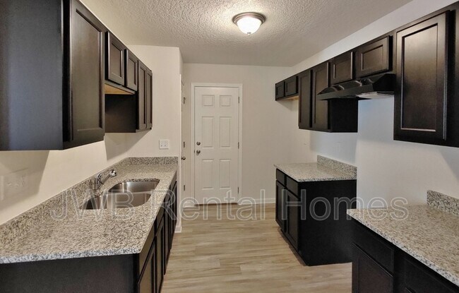 Foto del edificio - 704 E 56th St