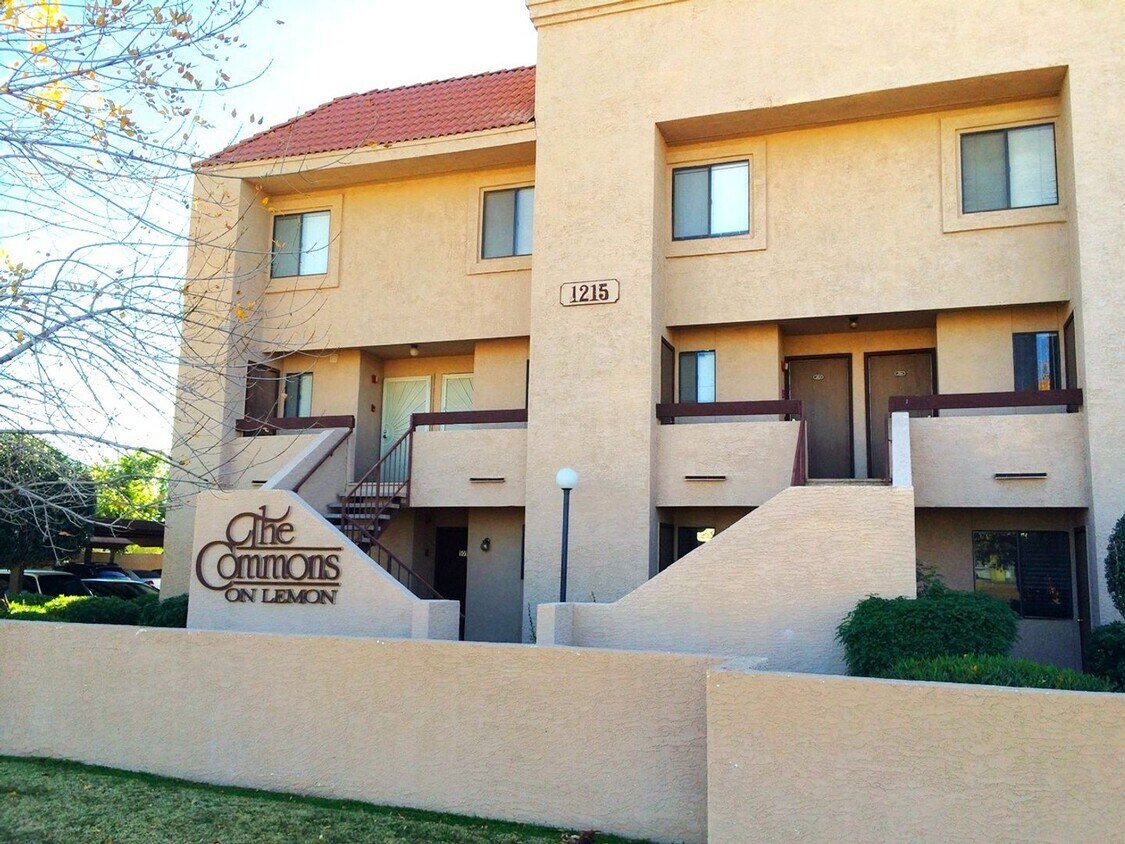 Foto principal - TEMPE TOWNHOME AVAILABLE IN GATED COMMUNIT...