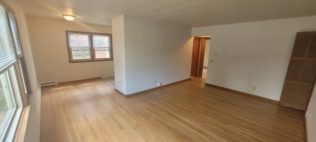 Building Photo - 926 High St