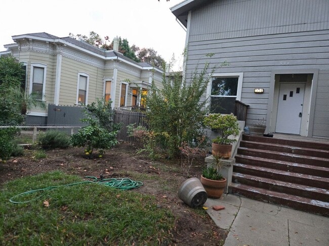 Foto del edificio - 534 College St