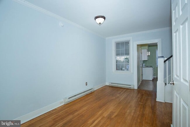 Building Photo - 106 S Maple Ave