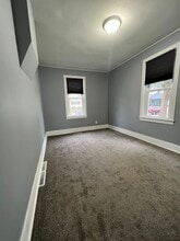 Building Photo - 1326 Mississippi St