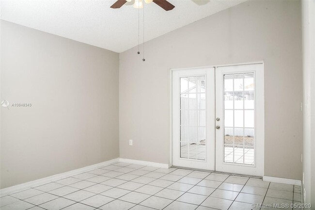 Building Photo - 17841 SW 144th Ave