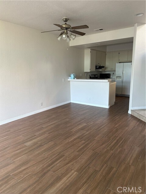 Building Photo - 28416 Pueblo Dr