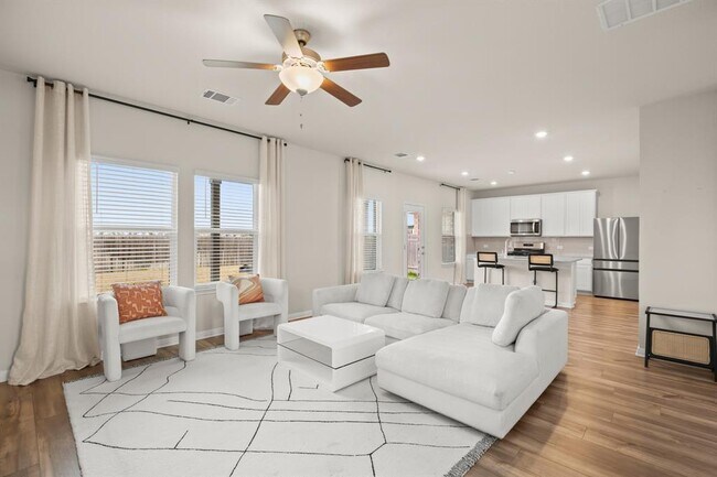 Foto del edificio - 14424 Heartland Dr