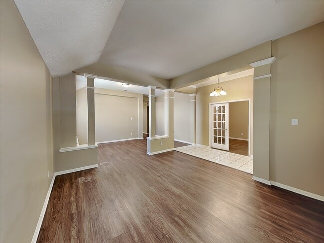 Building Photo - 1907 W Welsford Dr