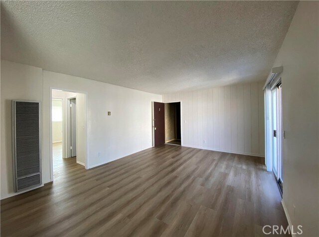 Foto del edificio - 600 N Nicholson Ave