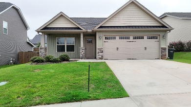 Building Photo - 715 Corley Way