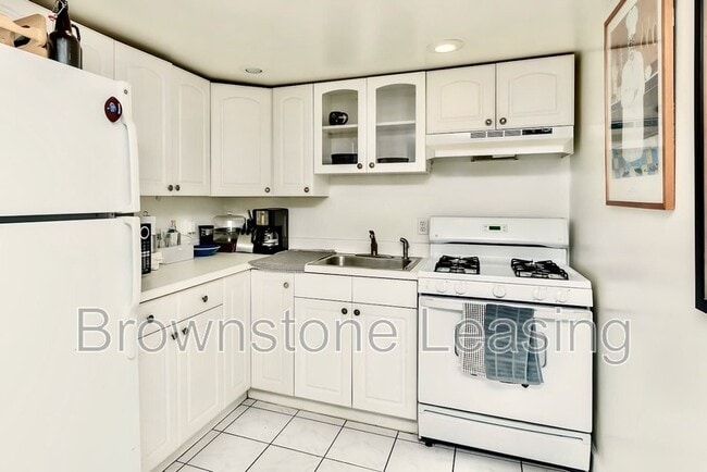 Photo - 867 N Ogden St Apartment