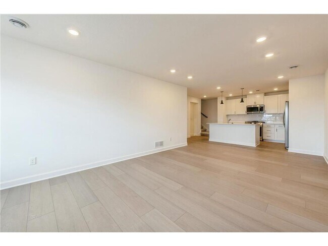 Foto del edificio - New Construction for Rent!
