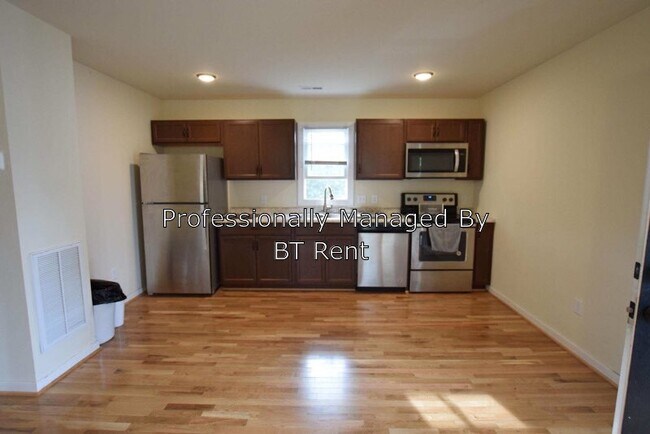 Foto del edificio - 2413 Carrington St