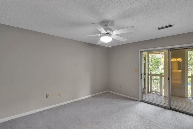 Foto del edificio - 5009 Sharon Rd