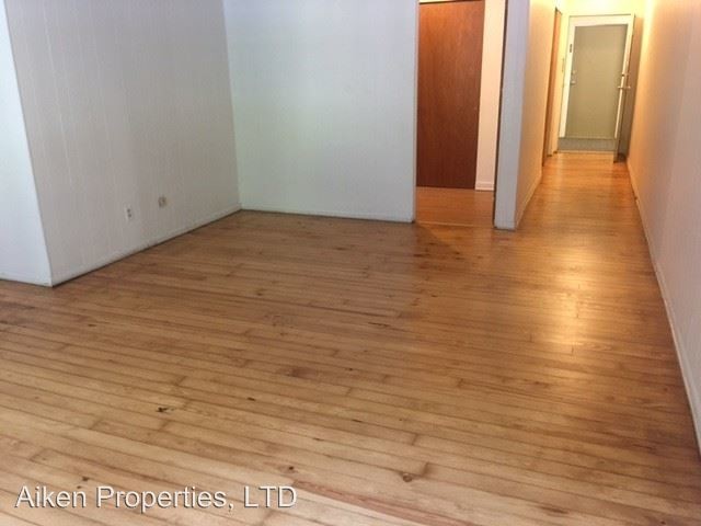 Primary Photo - 5424 Fifth Ave
