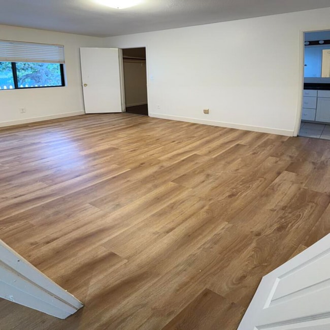 Building Photo - 3635 Nassau Dr