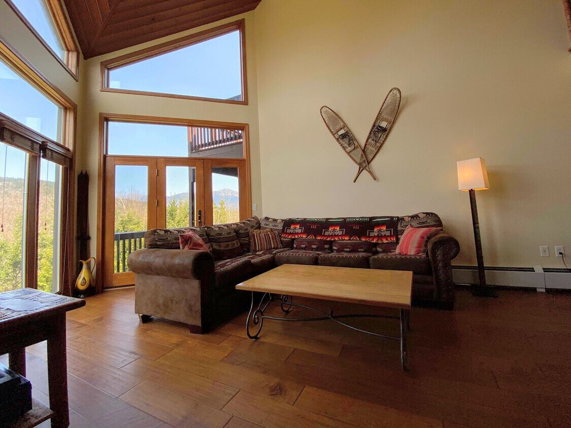 Foto principal - 254 Crawford Ridge Rd