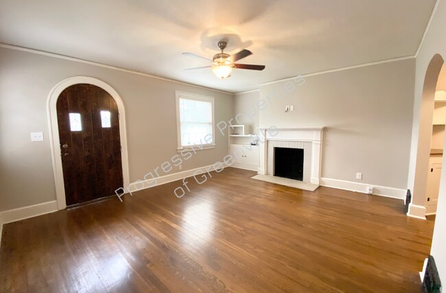 Foto del edificio - 210 W Faris Rd