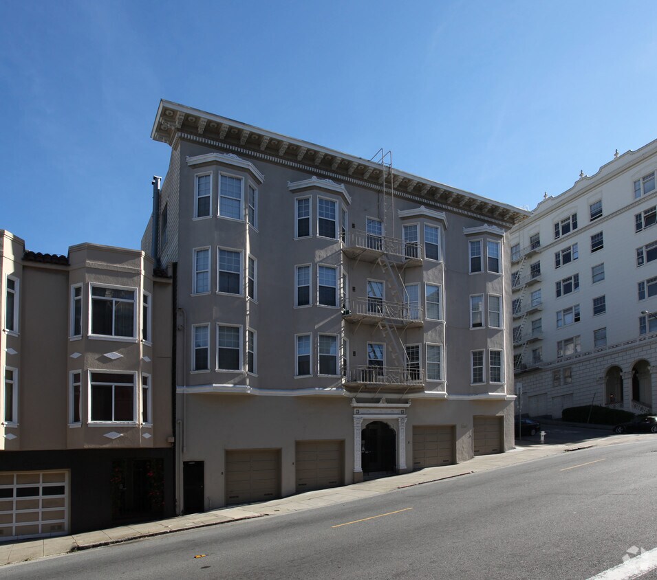 Building Photo - 2700 Polk St