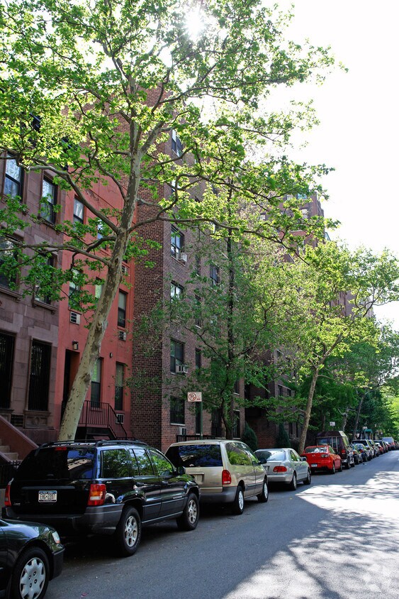 Building Photo - 55 W 92nd St