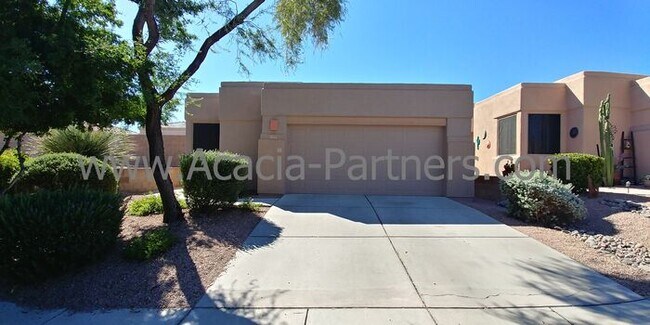 Building Photo - Three Bedroom Home in Gated Eastside Commu...