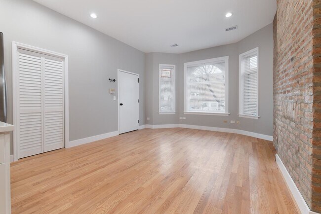 Foto del edificio - 1303 W Flournoy St