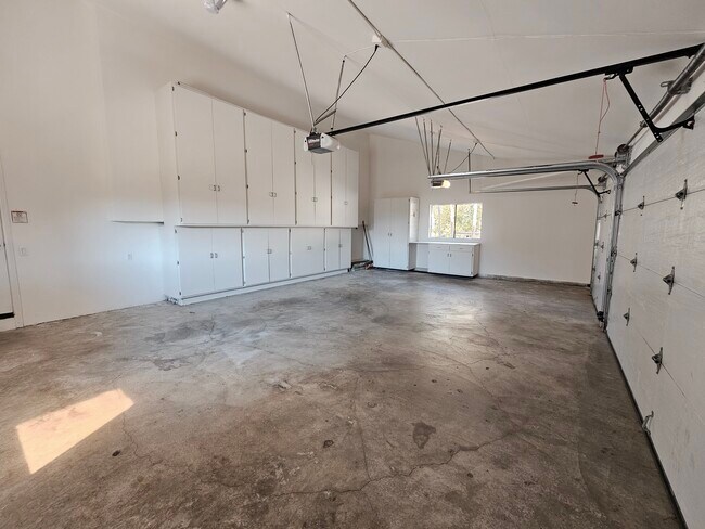 Foto del edificio - 3622 Roberts View Pl