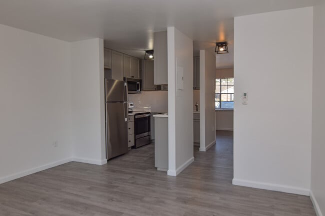 Building Photo - 7721 Oldridge Rd