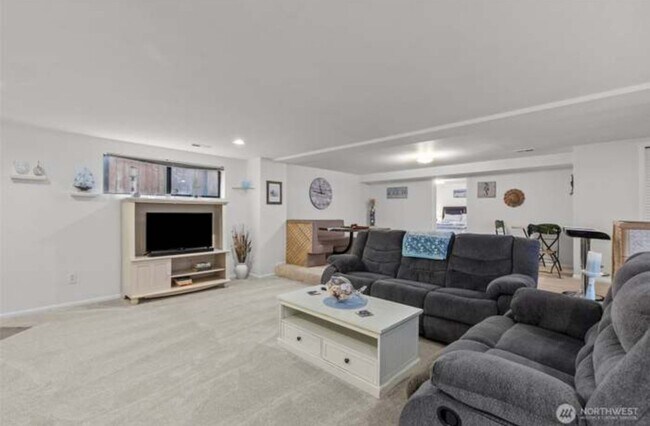 Foto del edificio - 14834 Fremont Ave N