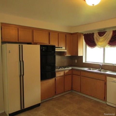 Foto del edificio - 28096 Groveland St