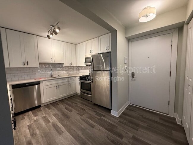 Foto del edificio - 800 Graceland Ave