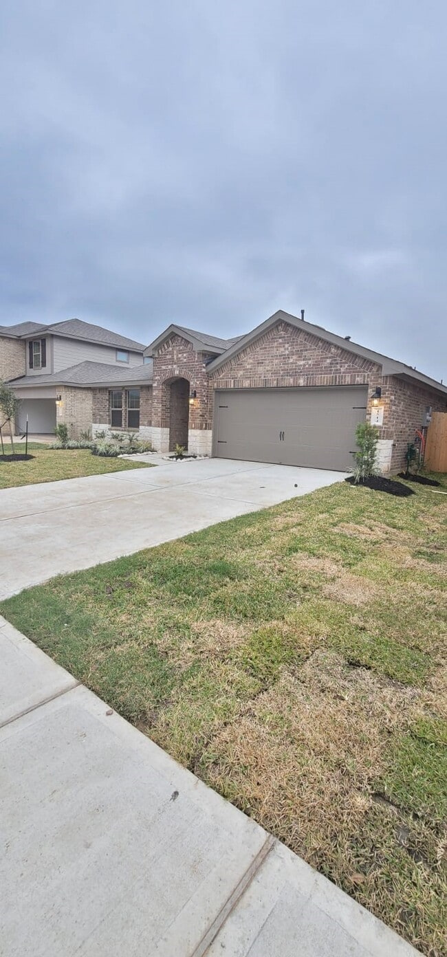 Building Photo - 1514 Maple Rdg Dr