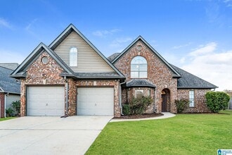 Building Photo - 304 Oakwell Cir