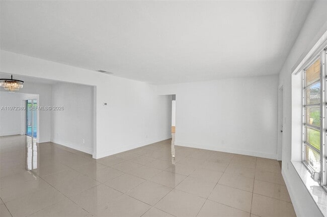 Building Photo - 8521 Pasadena Blvd