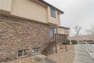 Building Photo - 14 Britten Cir