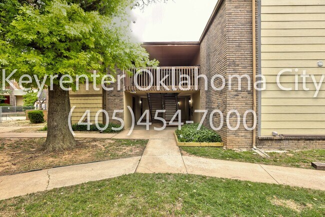 Foto del edificio - 6554 N Meridian Ave