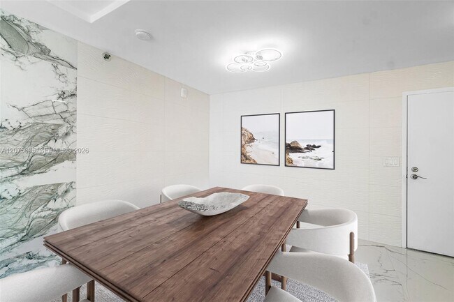 Building Photo - 4505 S Ocean Blvd