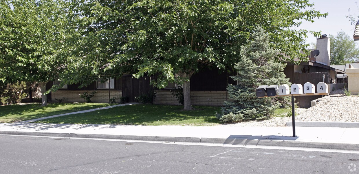 Foto principal - 16567 Zenda St