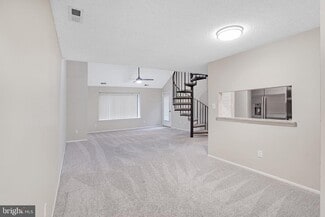Building Photo - 4420 Aberdeen Dr
