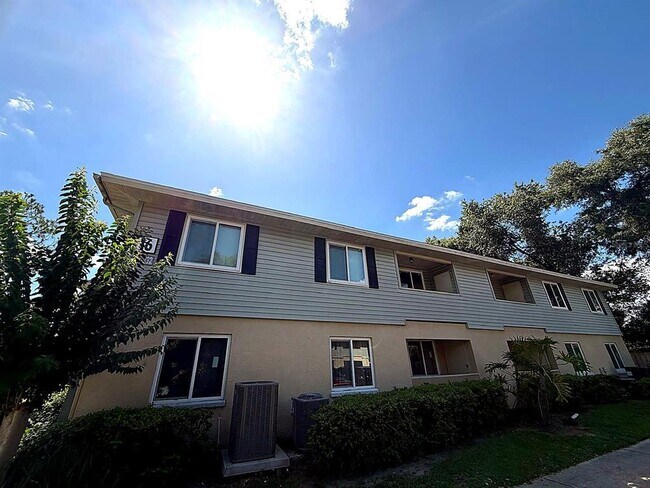 Foto del edificio - 228 Thorntree Pl