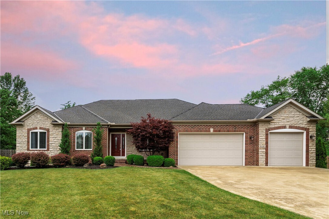 Foto principal - 8130 Crystal Creek Dr