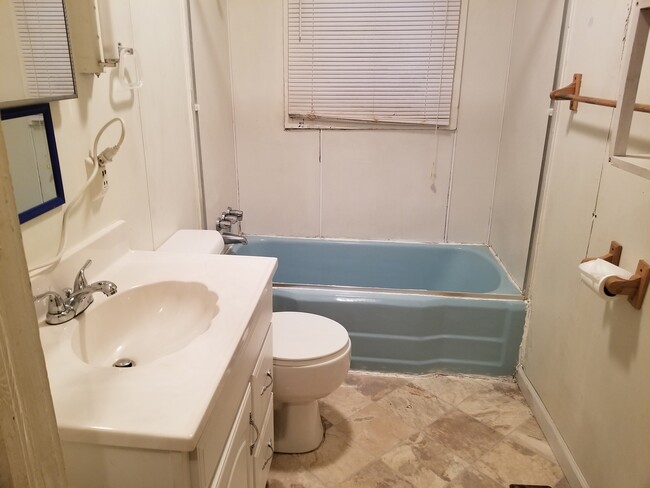 Bathroom - 406 Park Ave
