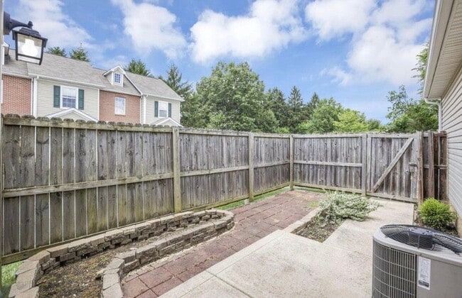 Building Photo - 120 Gifford Rd